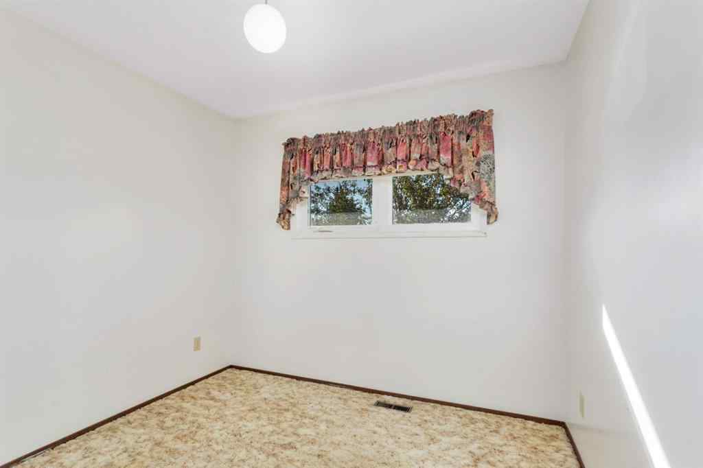 MLS® A2262714 - 5628 55 Avenue  in NONE Rocky Mountain House, Residential