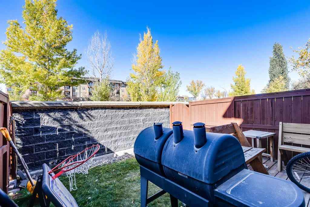 MLS® A2262719 - Unit #306 2445 Kingsland Road SE in Kings Heights Airdrie, Residential