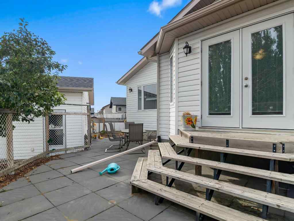 MLS® A2262728 - 67 Plumtree Crescent  in Panorama Estates Blackfalds, Residential