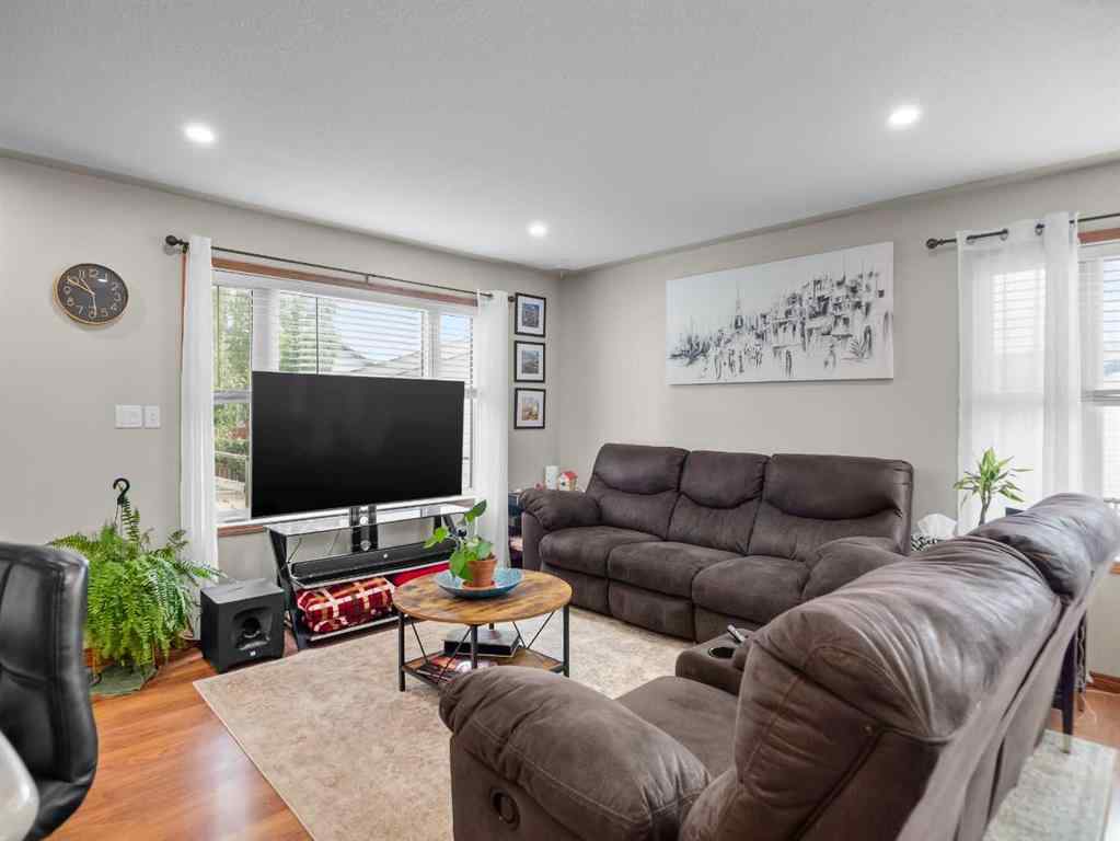 MLS® A2262728 - 67 Plumtree Crescent  in Panorama Estates Blackfalds, Residential