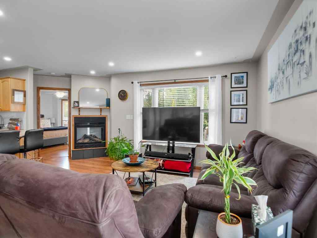 MLS® A2262728 - 67 Plumtree Crescent  in Panorama Estates Blackfalds, Residential