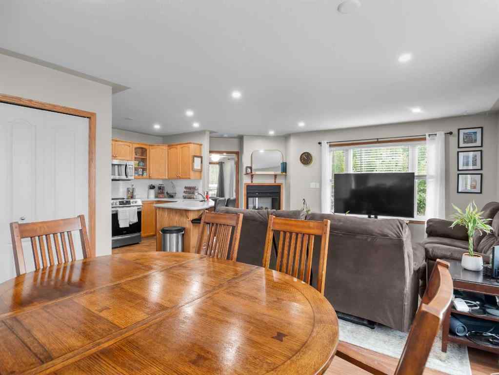 MLS® A2262728 - 67 Plumtree Crescent  in Panorama Estates Blackfalds, Residential