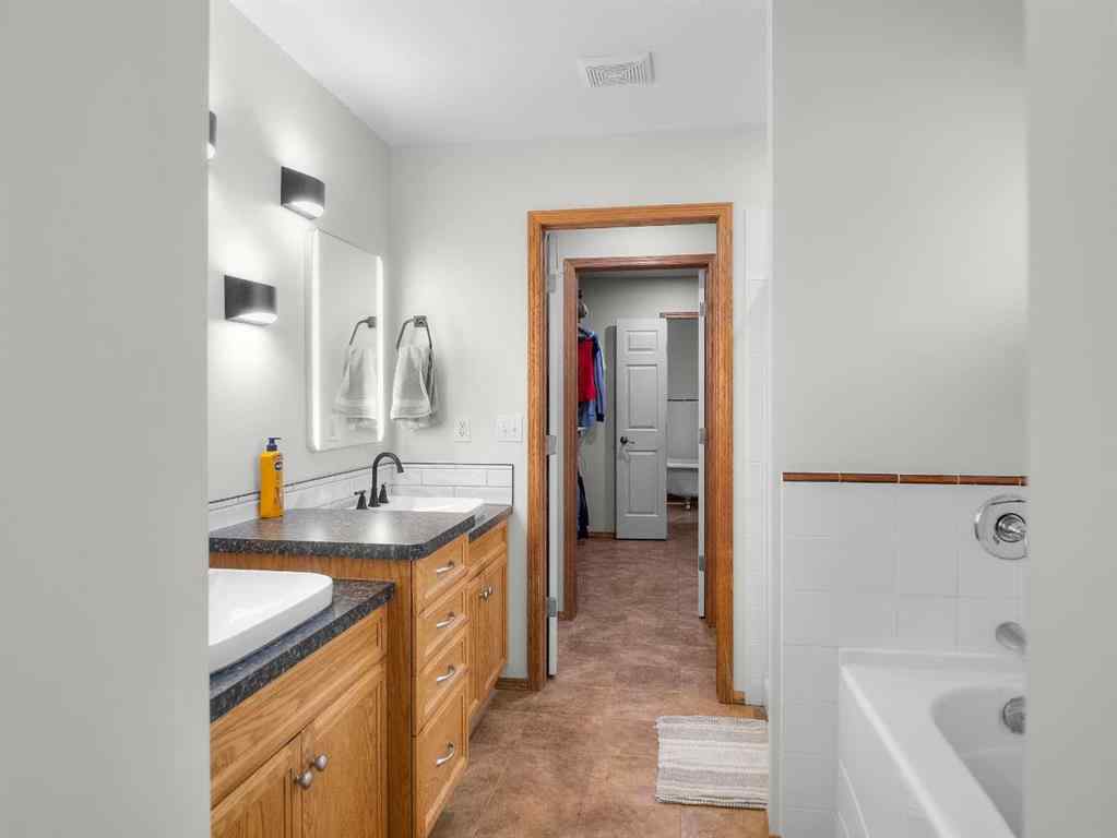 MLS® A2262728 - 67 Plumtree Crescent  in Panorama Estates Blackfalds, Residential