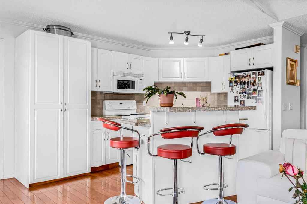 MLS® A2262736 - Unit ##308 3308 Valleyview Park SE in Dover Calgary, Residential