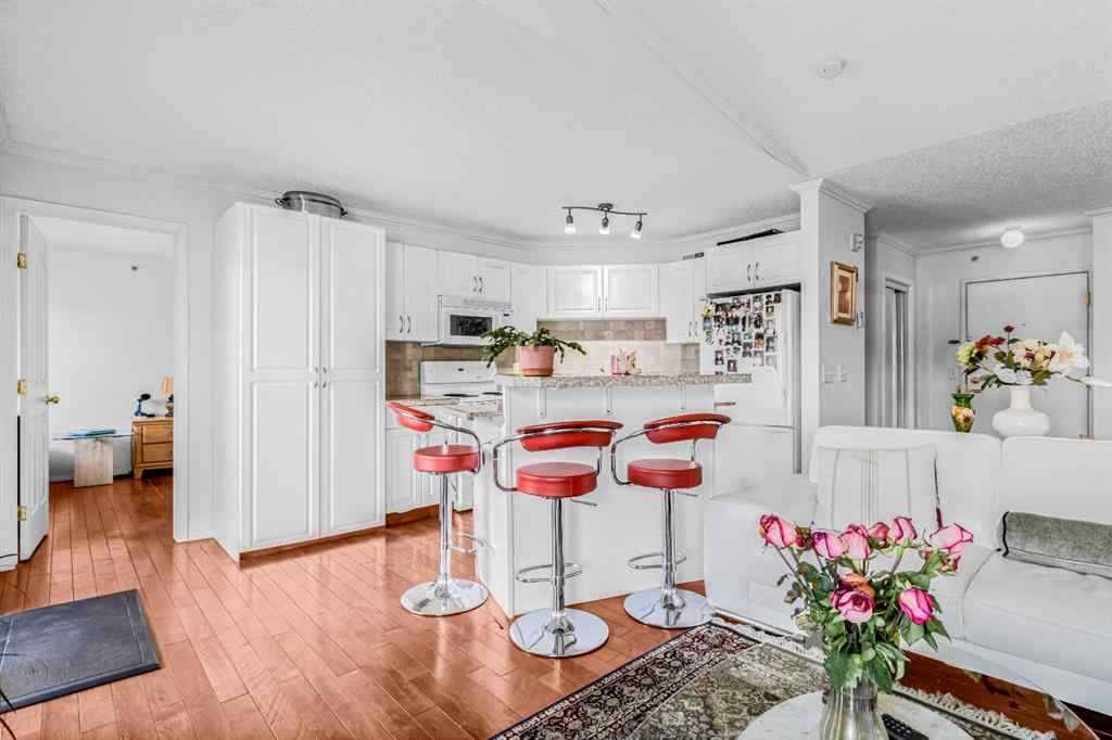 MLS® A2262736 - Unit ##308 3308 Valleyview Park SE in Dover Calgary, Residential