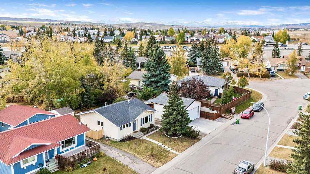 MLS® A2262737 - 47 Glendale Way  in Glenbow Cochrane, Residential