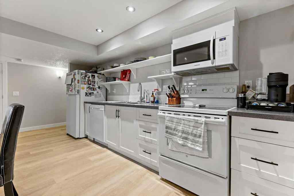 MLS® A2262740 - 2003 117 Avenue SW in Woodlands Calgary, Residential