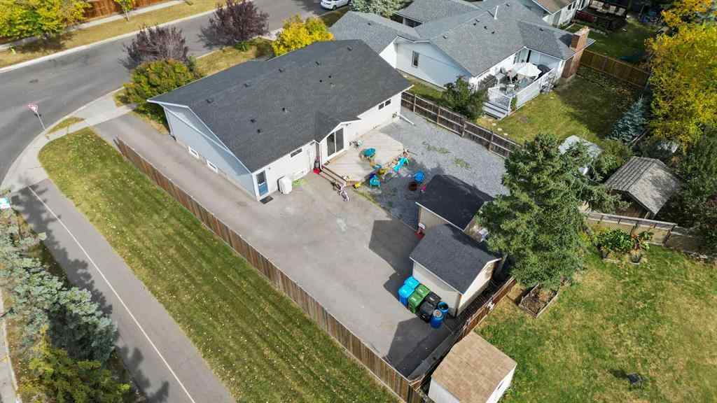 MLS® A2262740 - 2003 117 Avenue SW in Woodlands Calgary, Residential