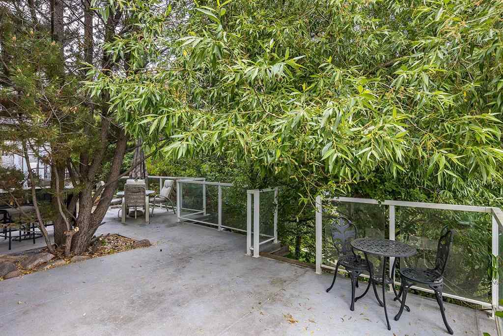 MLS® A2262748 - 22 Chinook Drive SW in SW Hill Medicine Hat, Residential