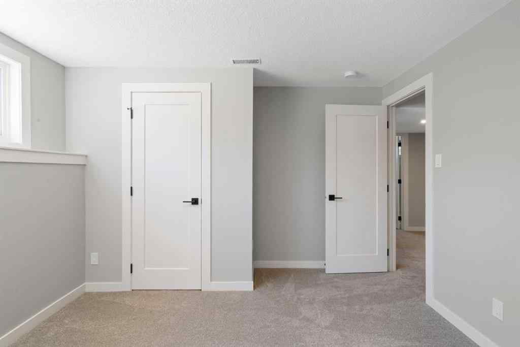 MLS® A2262749 - 1039 Lake Bonavista Drive SE in Lake Bonavista Calgary, Residential