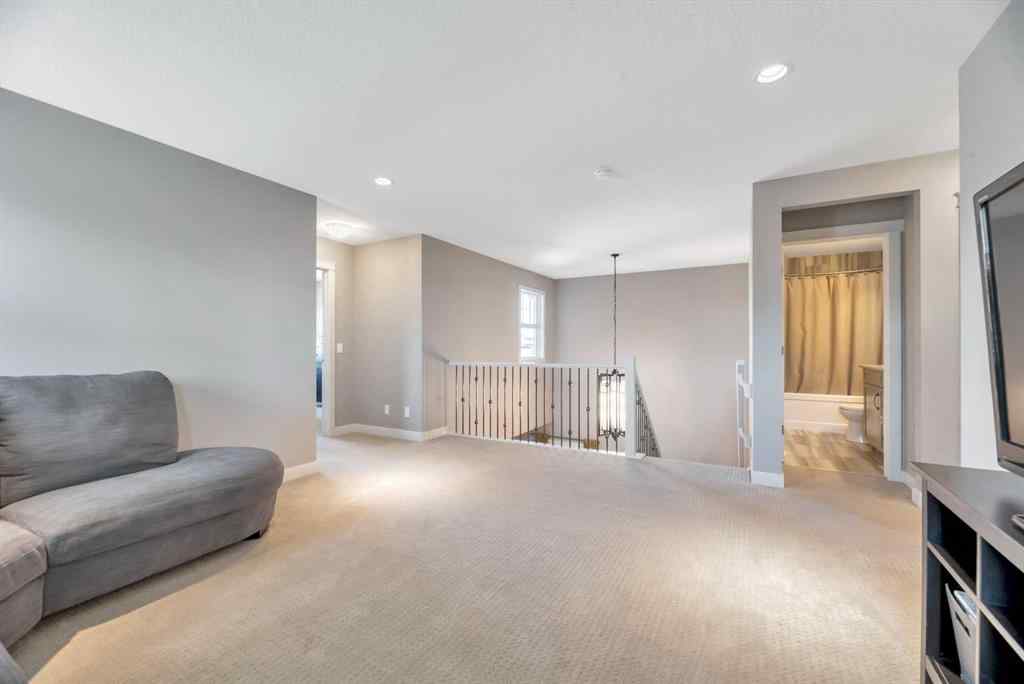 MLS® A2262761 - 21 Ranchers Crescent  in Air Ranch Okotoks, Residential