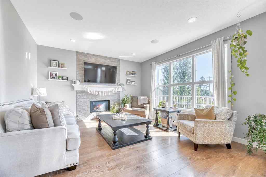 MLS® A2262761 - 21 Ranchers Crescent  in Air Ranch Okotoks, Residential