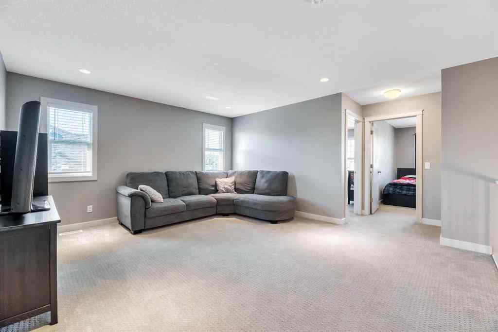 MLS® A2262761 - 21 Ranchers Crescent  in Air Ranch Okotoks, Residential