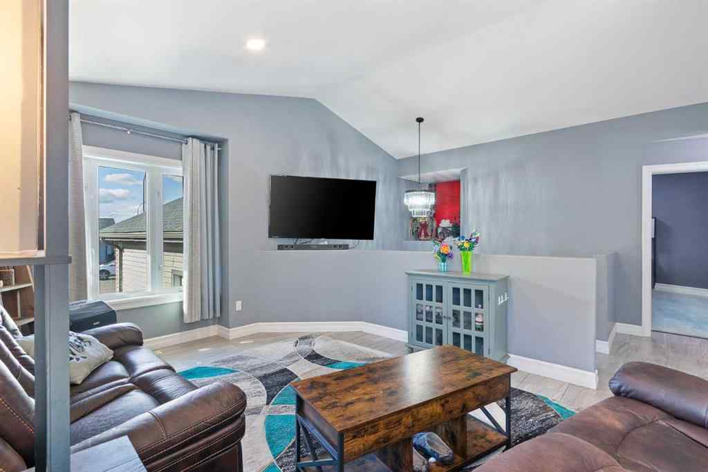 MLS® A2262768 - 3333 41 Avenue  in Aurora Lloydminster, Residential