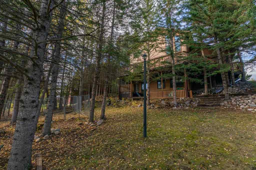 MLS® A2262770 - 320 Collinge Road  in Hillcrest Hinton, Residential