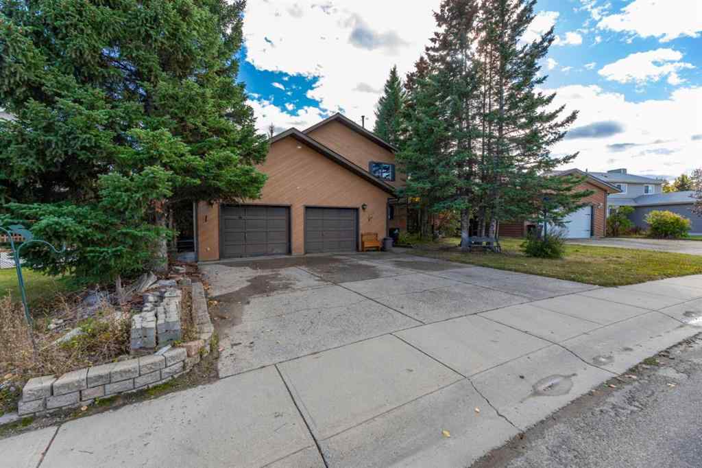 MLS® A2262770 - 320 Collinge Road  in Hillcrest Hinton, Residential