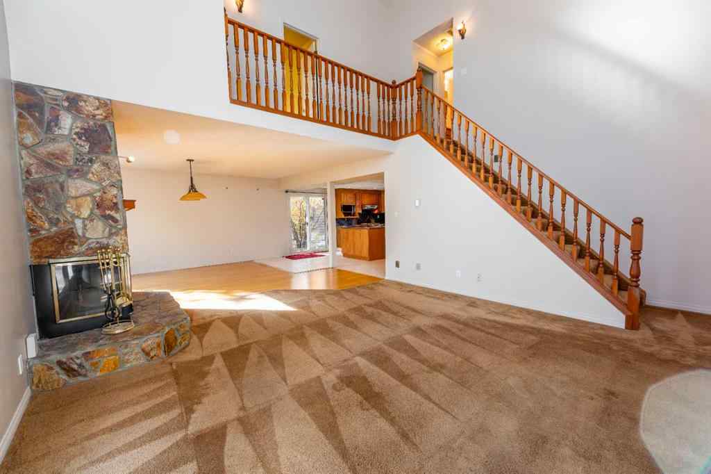 MLS® A2262770 - 320 Collinge Road  in Hillcrest Hinton, Residential