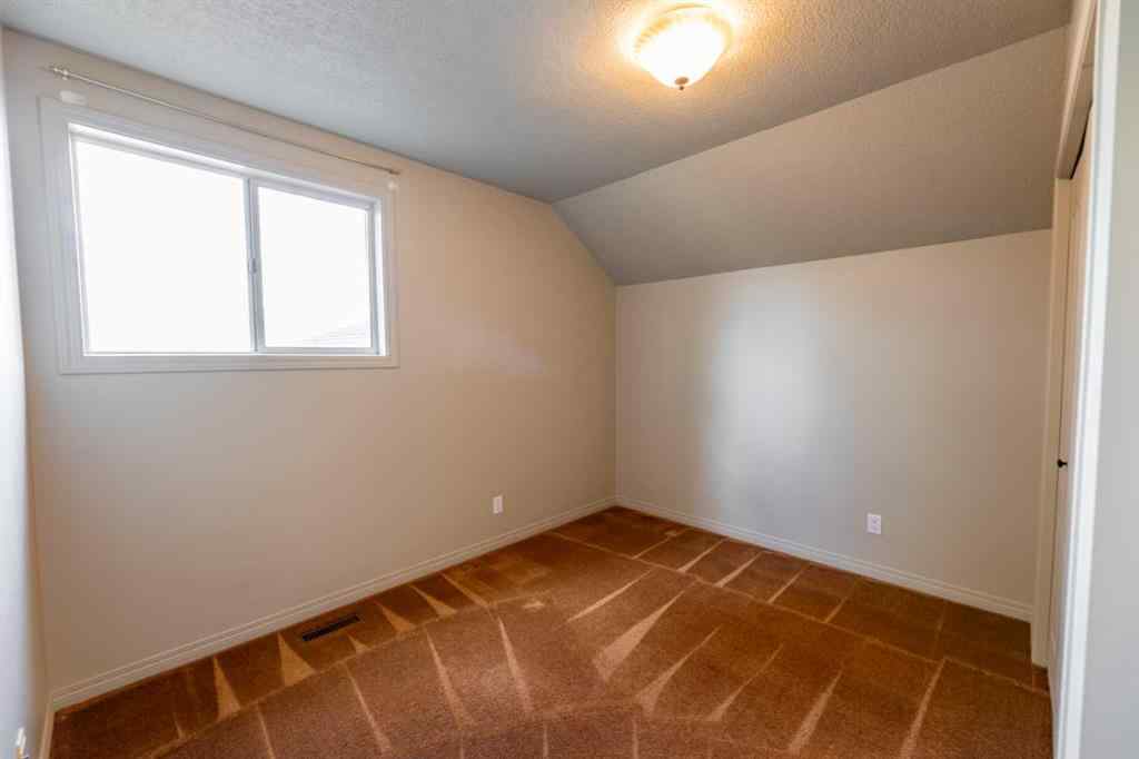 MLS® A2262770 - 320 Collinge Road  in Hillcrest Hinton, Residential