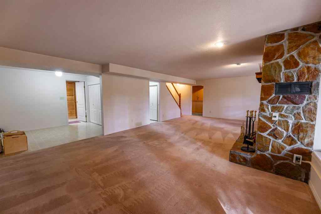 MLS® A2262770 - 320 Collinge Road  in Hillcrest Hinton, Residential