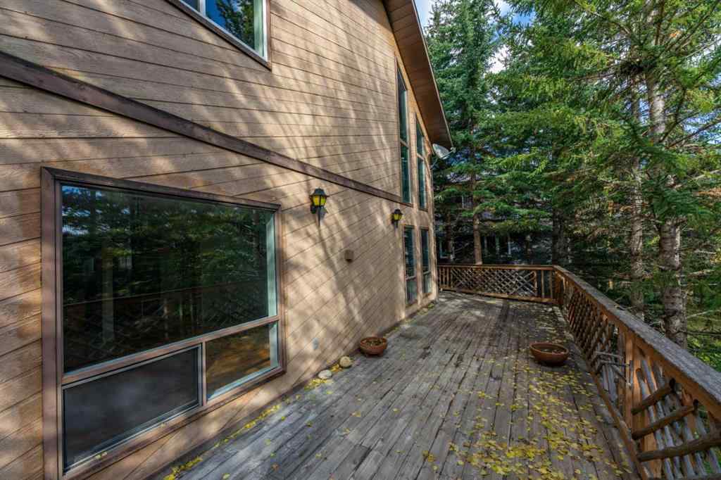 MLS® A2262770 - 320 Collinge Road  in Hillcrest Hinton, Residential