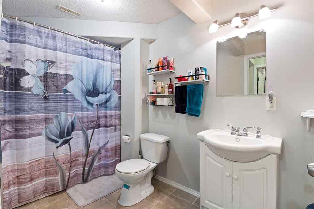 MLS® A2262771 - 4000 67 Avenue  in West Lloydminster Lloydminster, Residential