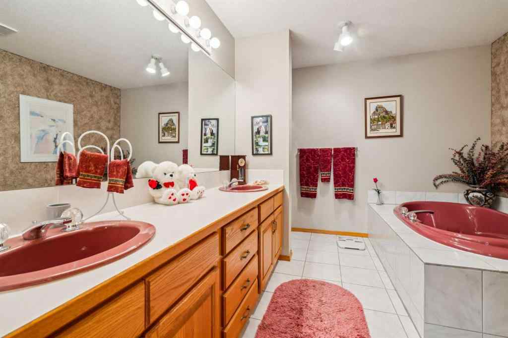 MLS® A2262775 - 2506 19 Street  in NONE Nanton, Residential