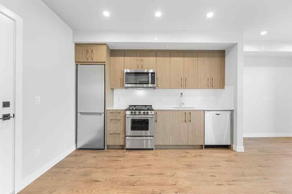 MLS® A2262776 - Unit #647 110 18A Street NW in West Hillhurst Calgary, Residential