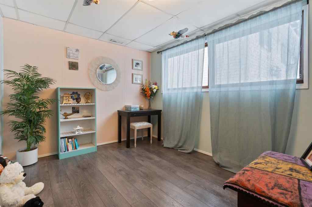 MLS® A2262782 - 5618 47 Avenue  in Forestburg Forestburg, Residential