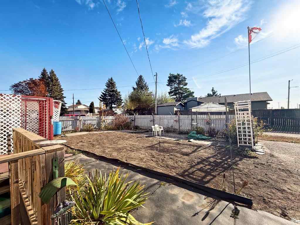 MLS® A2262782 - 5618 47 Avenue  in Forestburg Forestburg, Residential