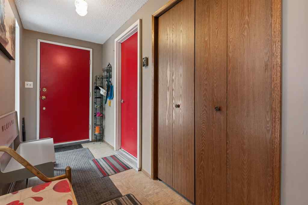 MLS® A2262782 - 5618 47 Avenue  in Forestburg Forestburg, Residential