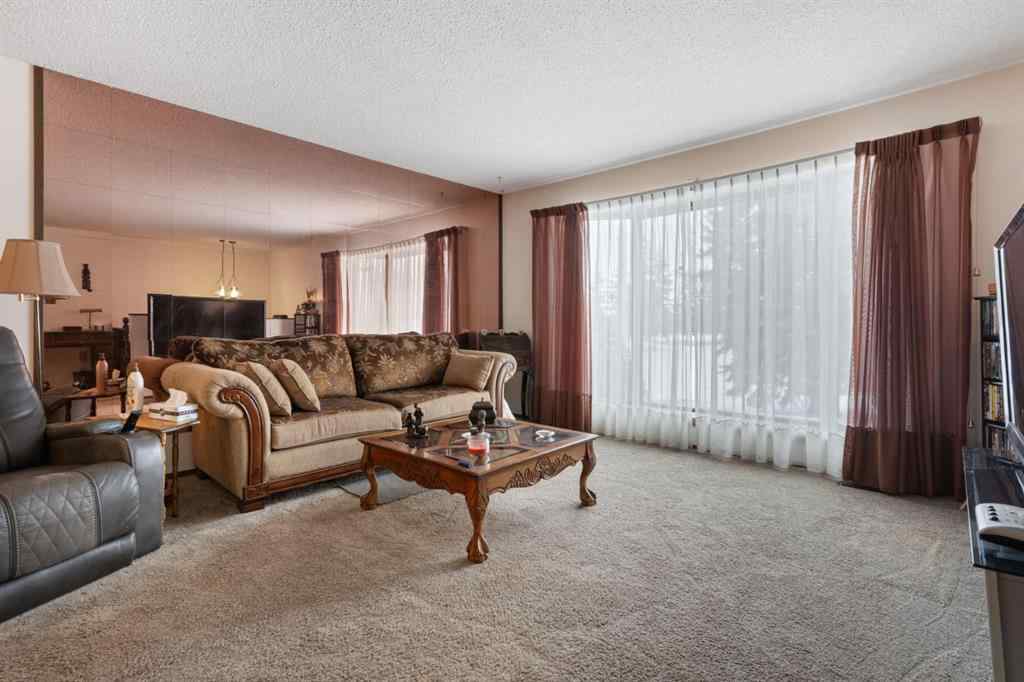 MLS® A2262782 - 5618 47 Avenue  in Forestburg Forestburg, Residential