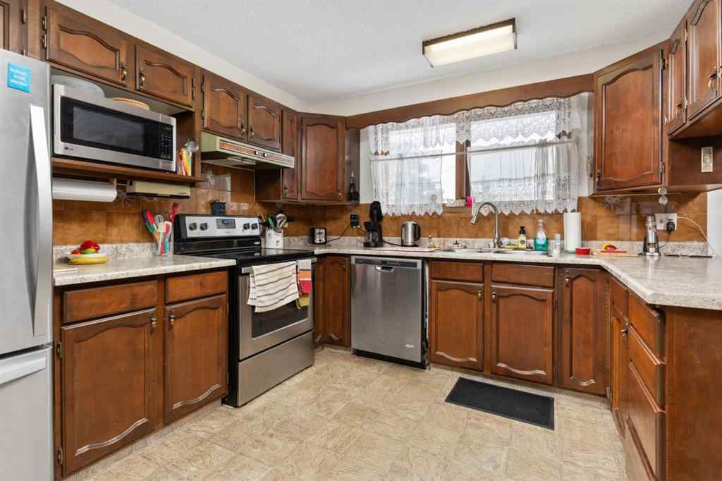 MLS® A2262782 - 5618 47 Avenue  in Forestburg Forestburg, Residential