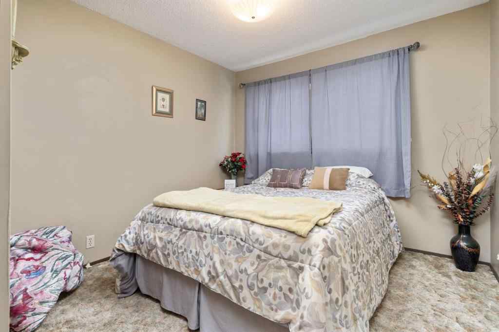 MLS® A2262782 - 5618 47 Avenue  in Forestburg Forestburg, Residential