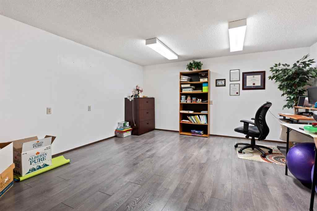 MLS® A2262782 - 5618 47 Avenue  in Forestburg Forestburg, Residential