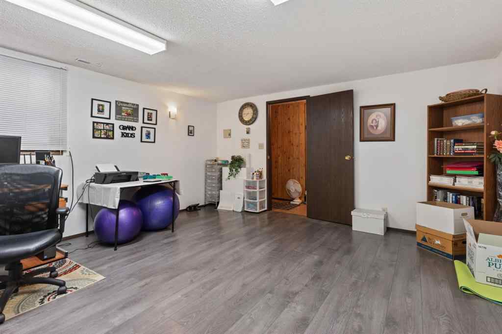 MLS® A2262782 - 5618 47 Avenue  in Forestburg Forestburg, Residential