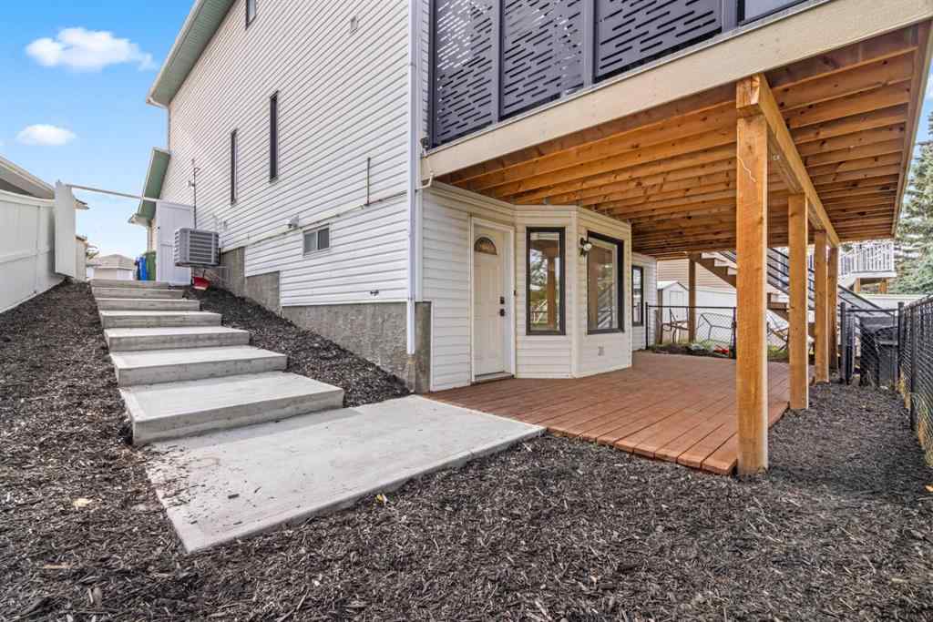 MLS® A2262784 - 435 Douglas Ridge Mews SE in Douglasdale/Glen Calgary, Residential