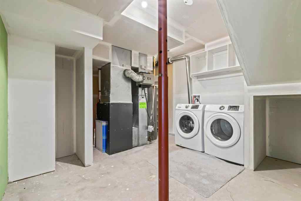 MLS® A2262784 - 435 Douglas Ridge Mews SE in Douglasdale/Glen Calgary, Residential