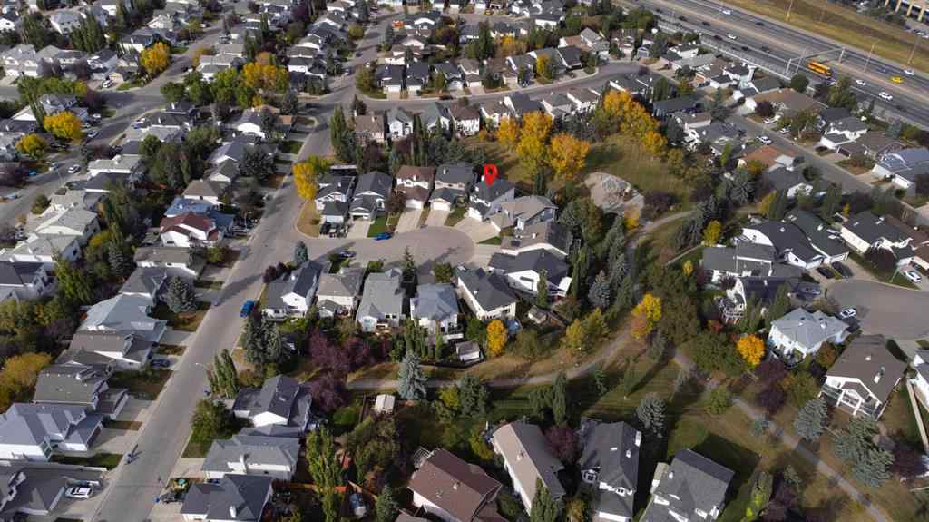 MLS® A2262784 - 435 Douglas Ridge Mews SE in Douglasdale/Glen Calgary, Residential