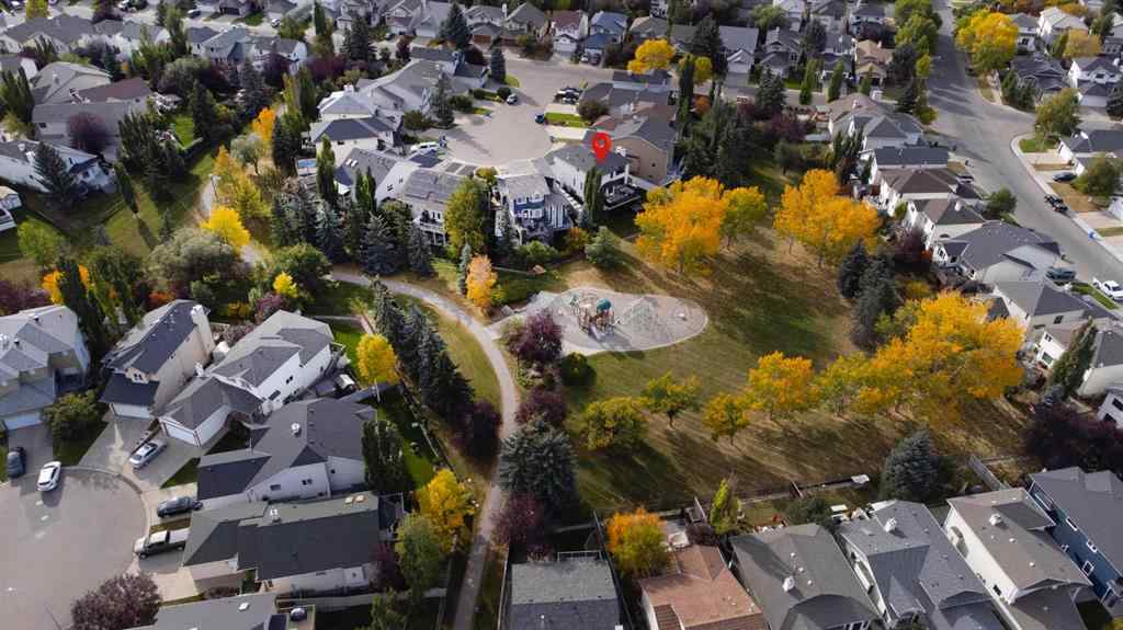 MLS® A2262784 - 435 Douglas Ridge Mews SE in Douglasdale/Glen Calgary, Residential