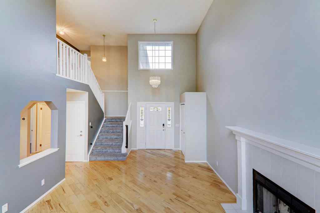 MLS® A2262784 - 435 Douglas Ridge Mews SE in Douglasdale/Glen Calgary, Residential