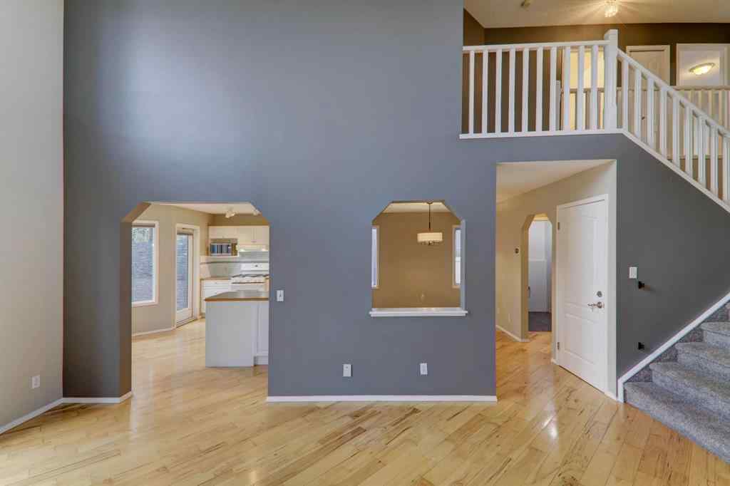 MLS® A2262784 - 435 Douglas Ridge Mews SE in Douglasdale/Glen Calgary, Residential