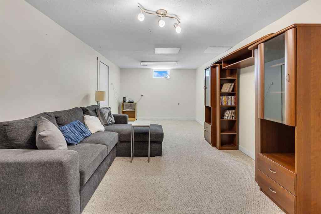 MLS® A2262788 - 440 Foritana Road SE in Forest Heights Calgary, Residential