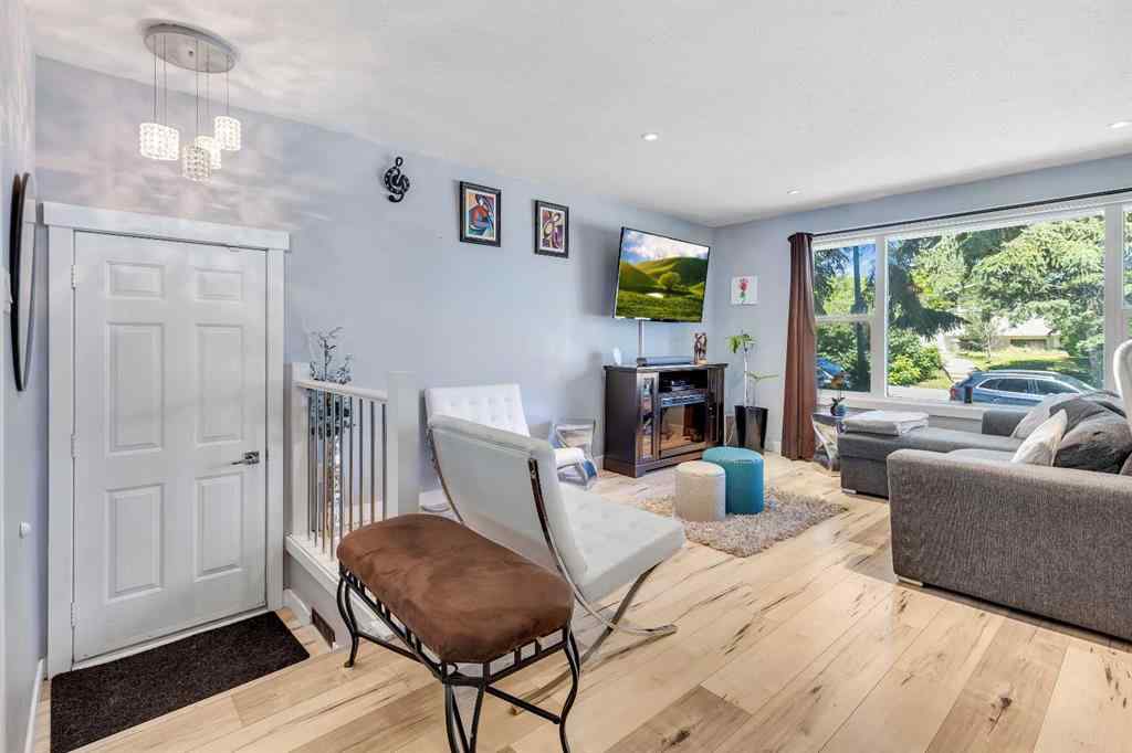 MLS® A2262788 - 440 Foritana Road SE in Forest Heights Calgary, Residential