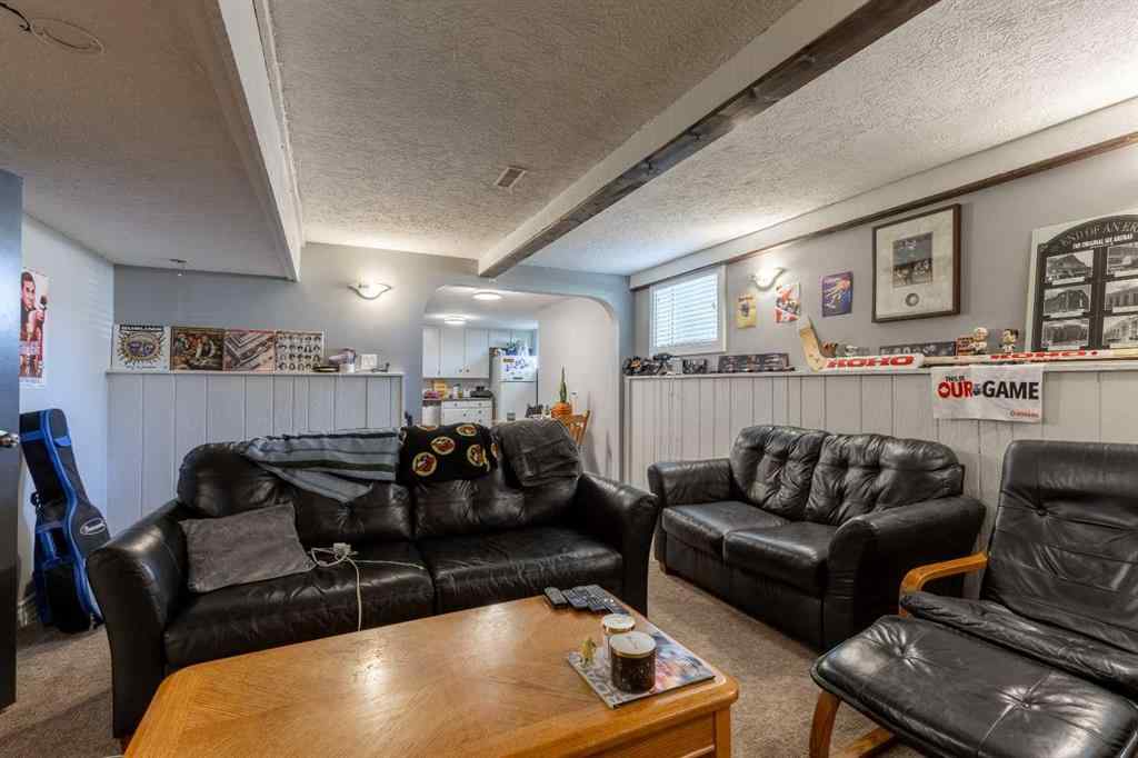 MLS® A2262789 - 2518 5 Avenue S in Glendale Lethbridge, Residential