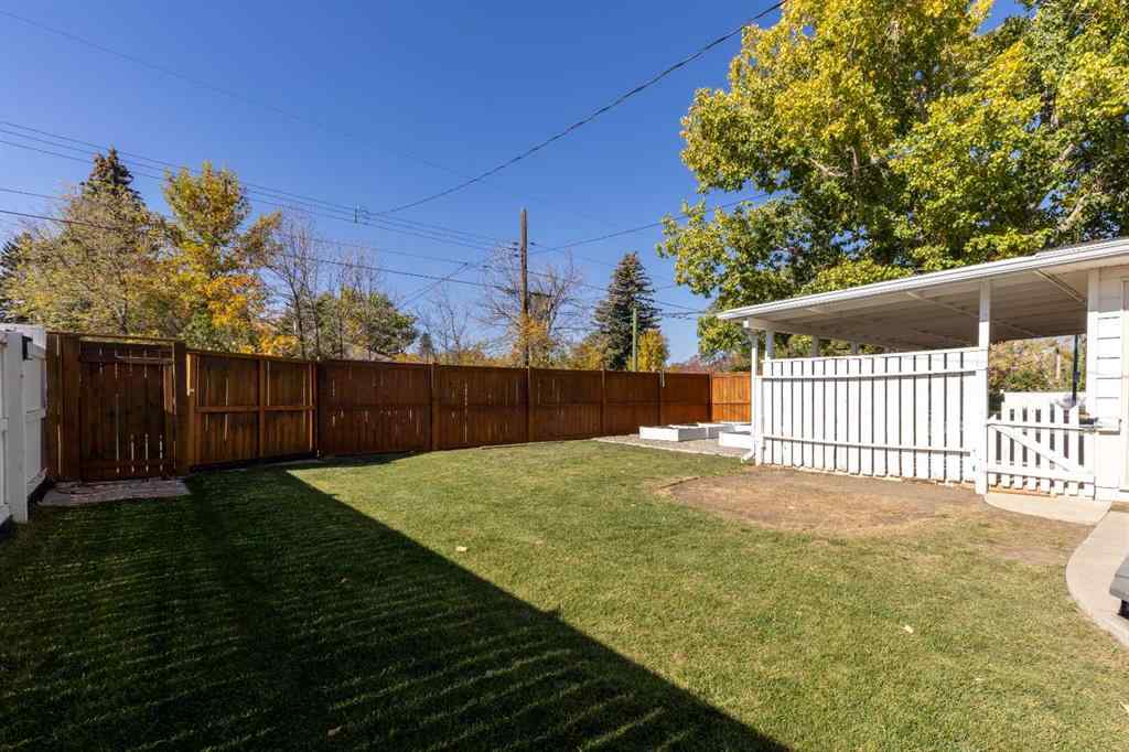 MLS® A2262789 - 2518 5 Avenue S in Glendale Lethbridge, Residential