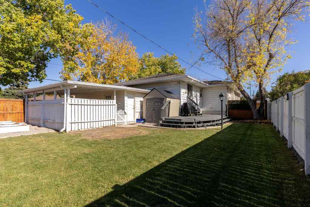 MLS® A2262789 - 2518 5 Avenue S in Glendale Lethbridge, Residential