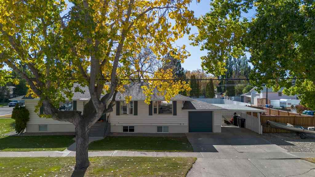 MLS® A2262789 - 2518 5 Avenue S in Glendale Lethbridge, Residential