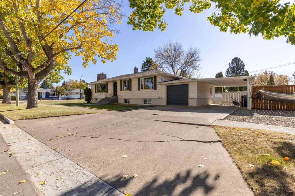 MLS® A2262789 - 2518 5 Avenue S in Glendale Lethbridge, Residential