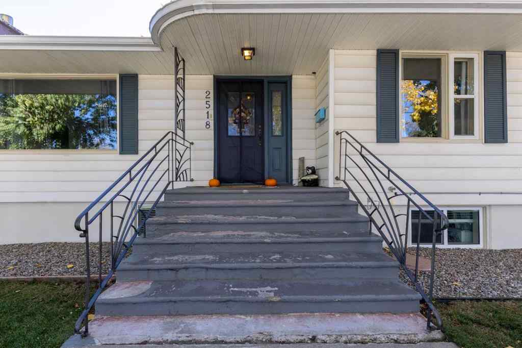 MLS® A2262789 - 2518 5 Avenue S in Glendale Lethbridge, Residential