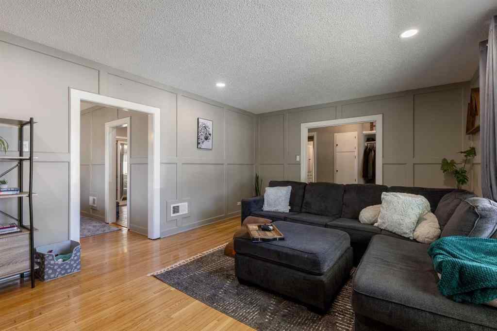 MLS® A2262789 - 2518 5 Avenue S in Glendale Lethbridge, Residential
